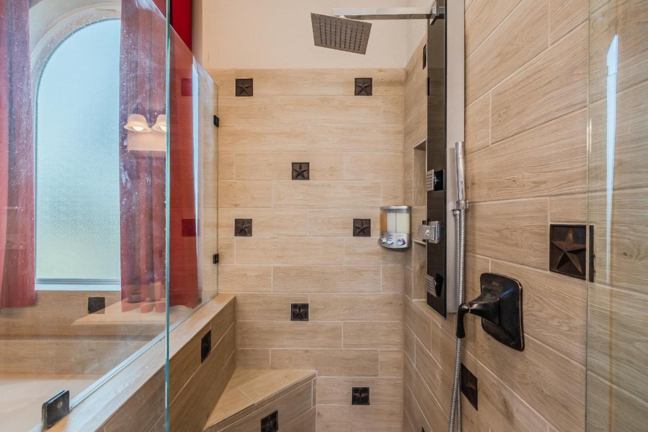 * *Astounding House **Perfect For Family And Friends , Pool , Hot Tub, & Game Room อัลเลน ภายนอก รูปภาพ